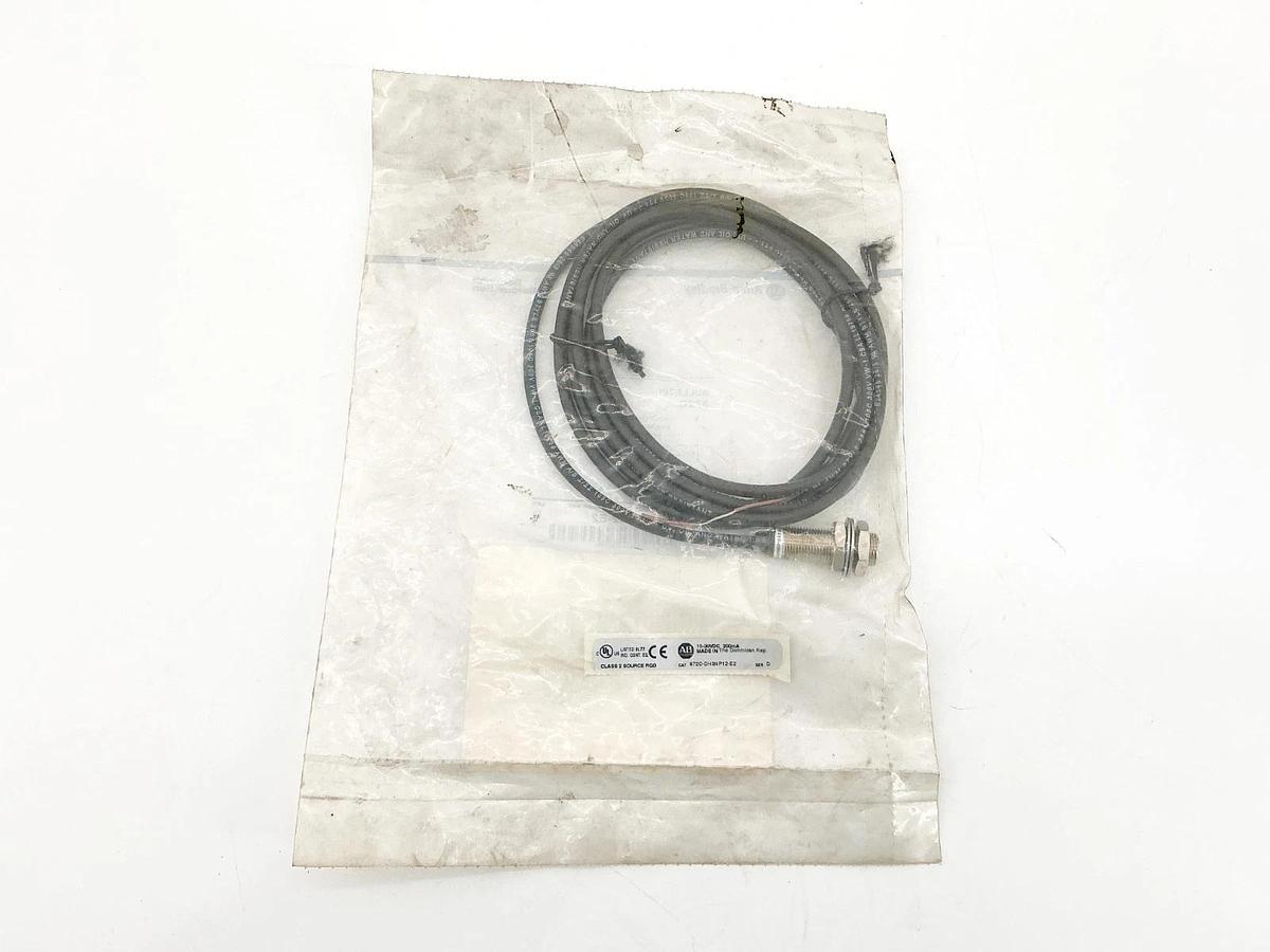 New Allen Bradley 872C-DH3NP12-E2 Inductive Proximity Sensor 30V Sens 3mm Ser.D