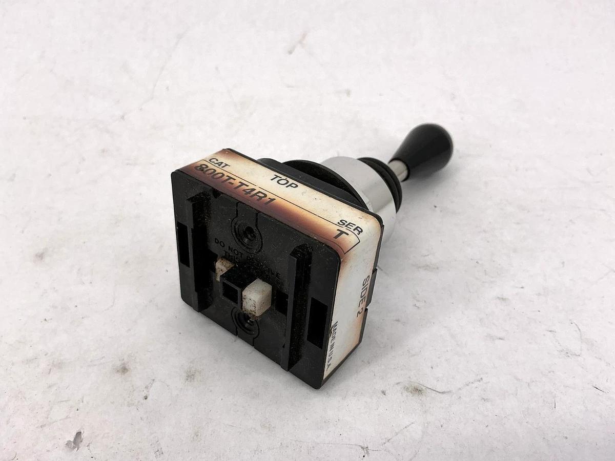 Used Allen Bradley 800T-T4R1 Ser T Toggle Switch 4-Way