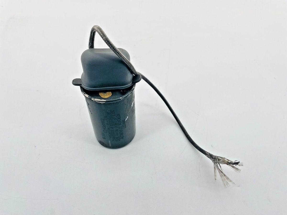 Used Aerovox Z73R2817Y Capacitor 17.5uF 280V 60Hz 90C RM077