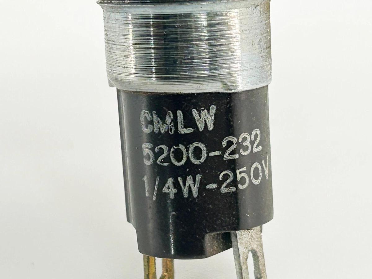 Used Lot of 5 Chicago Miniature 5200-232 Lamp Holder 250V 1/4W Clear