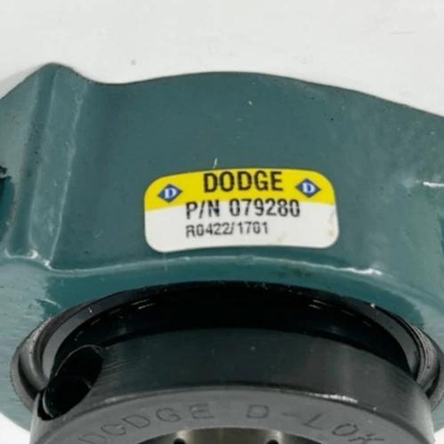 New Dodge F2B-DL-100-NL Flange Bearing 1" Bore 2-Bolt 079280 R0422/1701