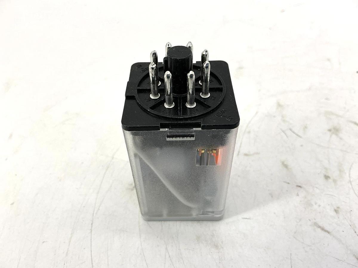 New Eaton D3RF2T1 DPDT Octal Relay Full Feature Coil: 24V 8-Pin 3-4154-0005A