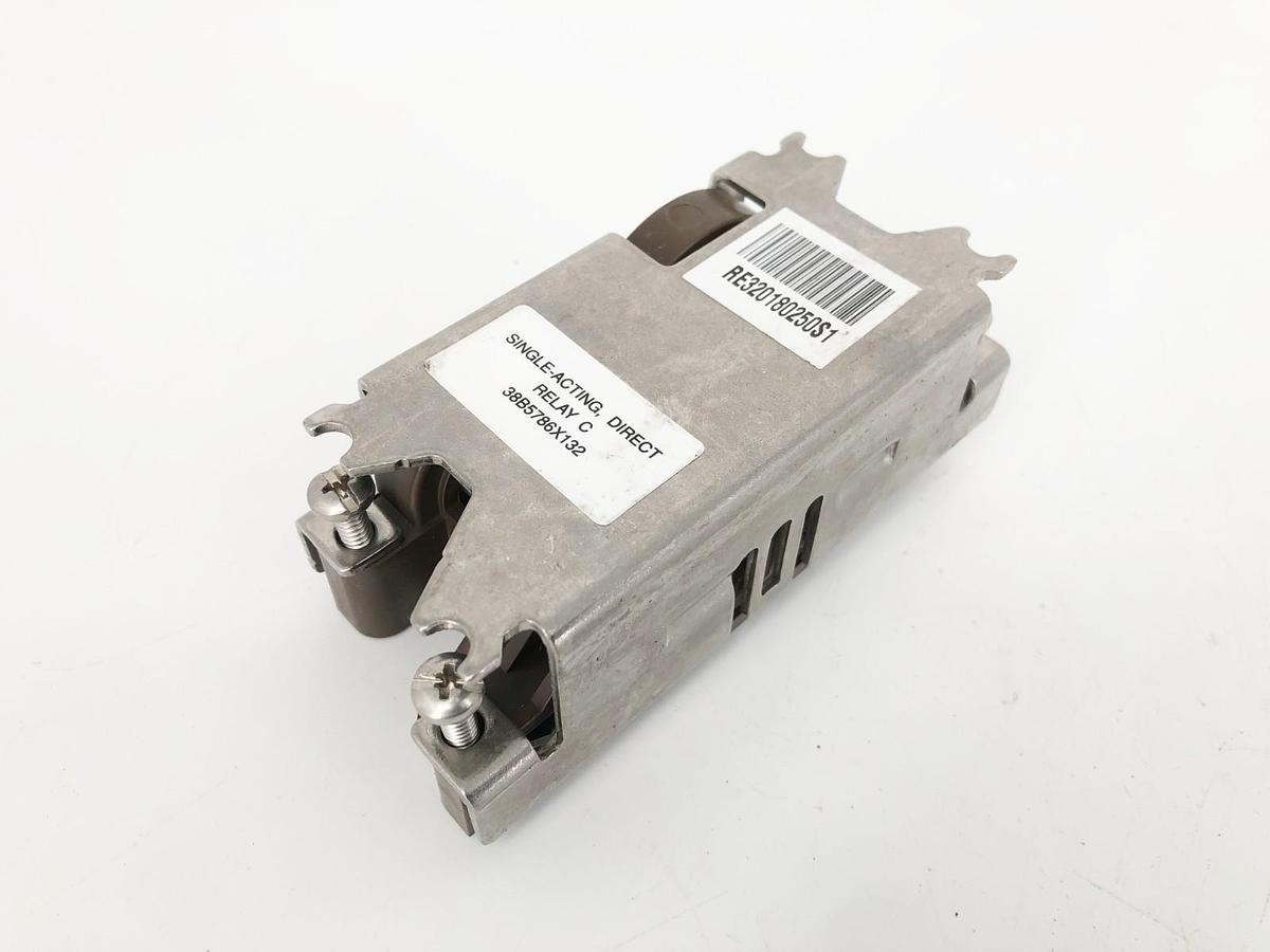 New Emerson Fisher 38B5786X132 Direct Acting Relay C - No Box