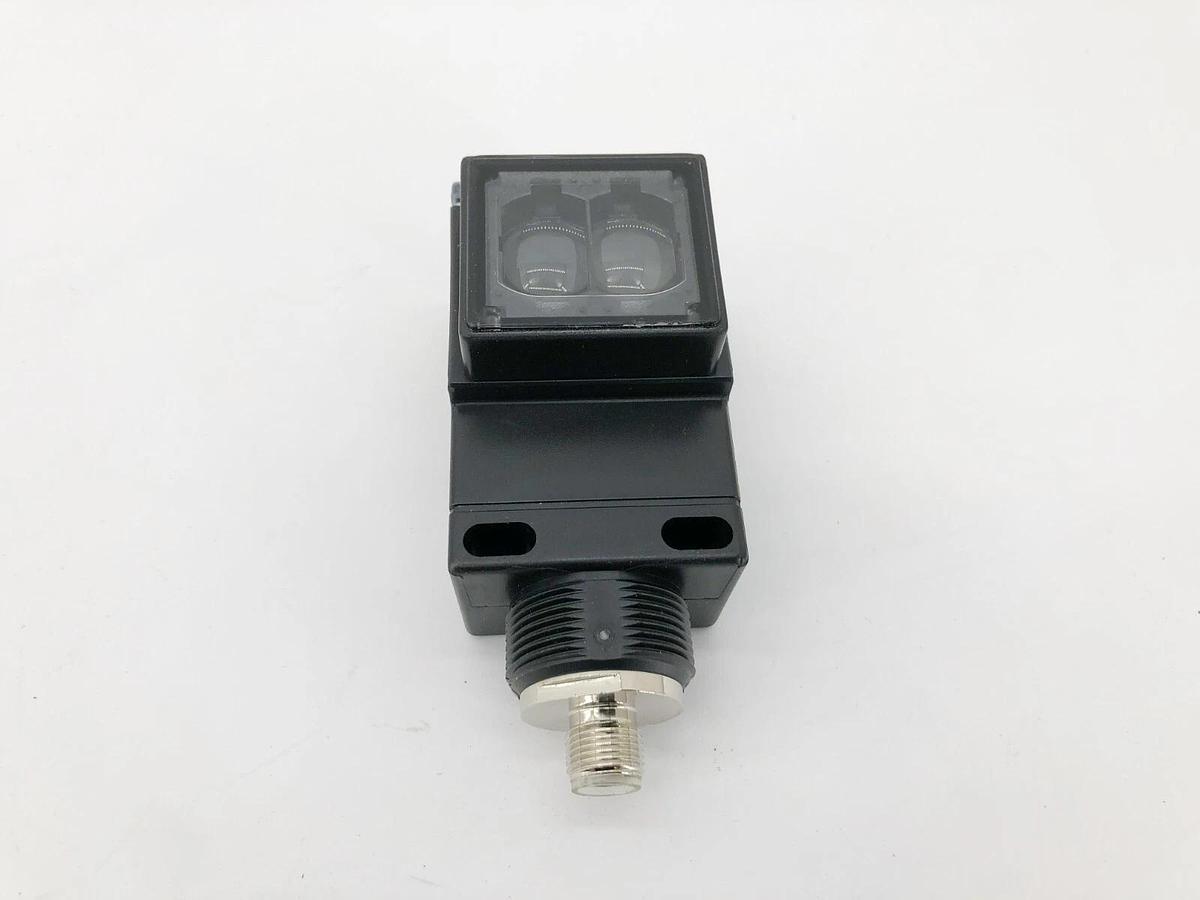 New Eaton 1450E-6547 Non-Polarized Reflex Photoelectric Sensor 30FT. 10-40VDC