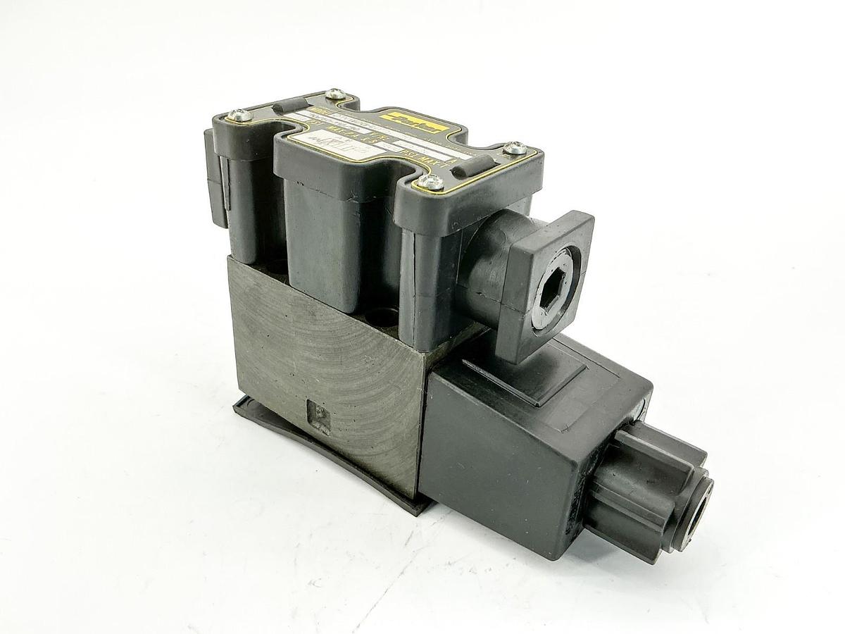 New Parker D1VW20HNYC-70 Hydraulic Solenoid Valve 110/120V 5000PSI .58A - No Box