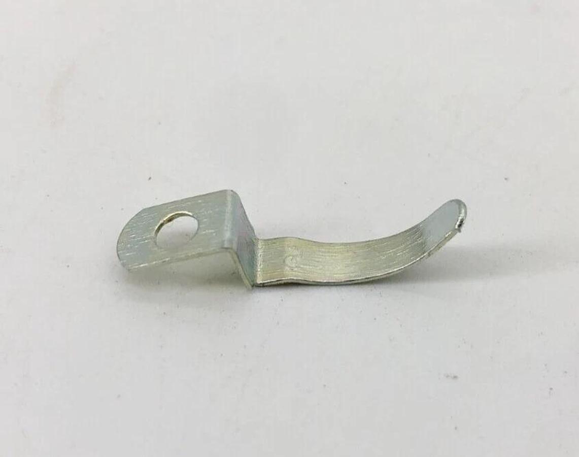 Bag of 70 New Ohmite 5E-100 Resistor Mounting Brackets