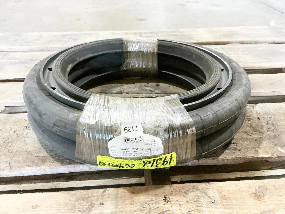 New Firestone W01-358-7139 Industrial Bellows Air Spring Actuator - No Box
