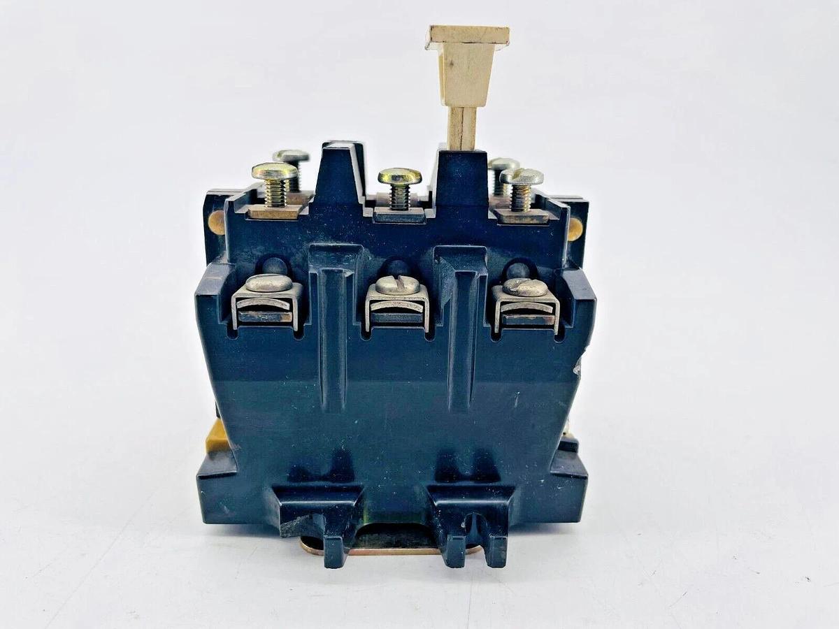 Used Allen Bradley 592-B0V16 Overload Relay 3P 120/600V NEMA A600 Open Type