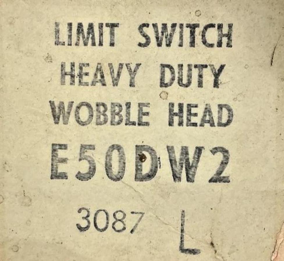 New Eaton Cutler-Hammer E50DW2 Ser A1 Limit Switch Heavy Duty Wobble Head