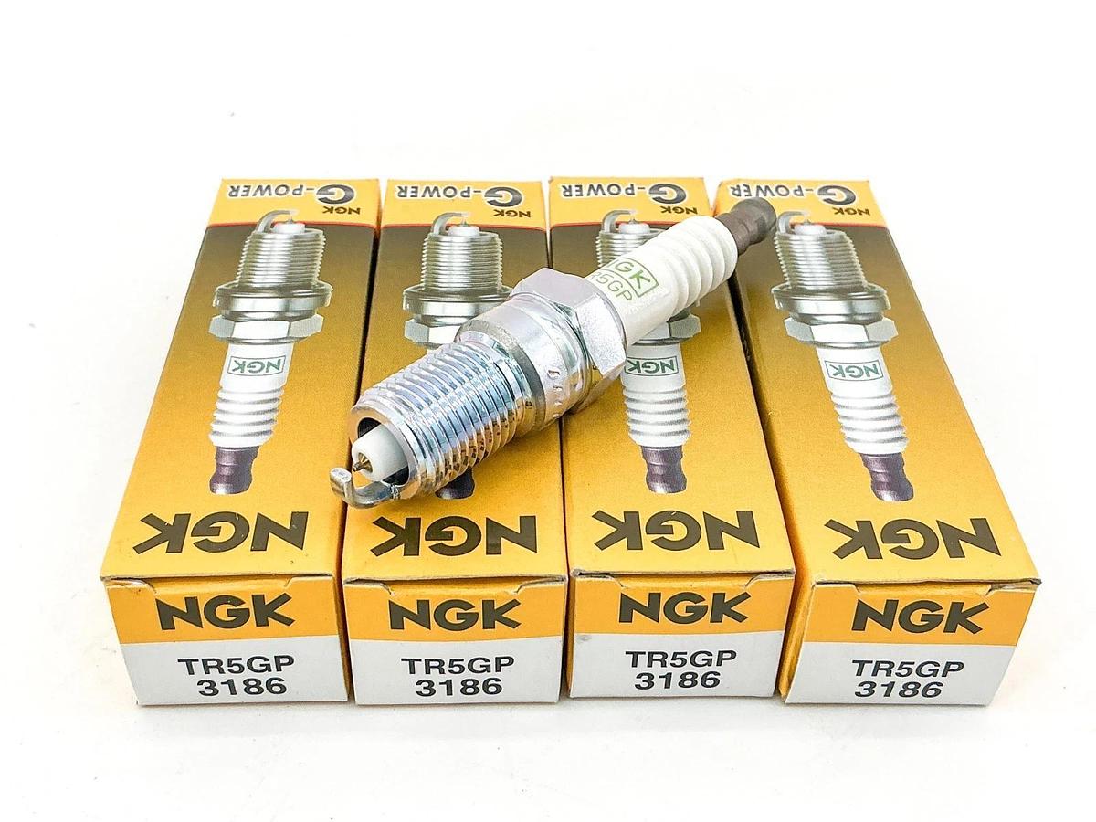 New Pack of 4 NGK TR5GP G-Power Spark Plug 3186
