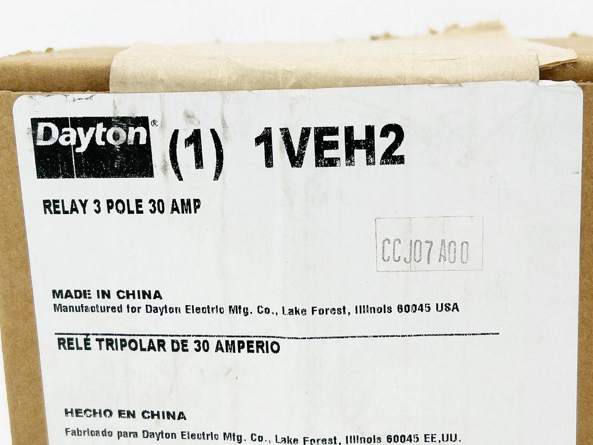 New Dayton 1VEH2 Relay 3 Pole 30 Amp 5018-0004-100