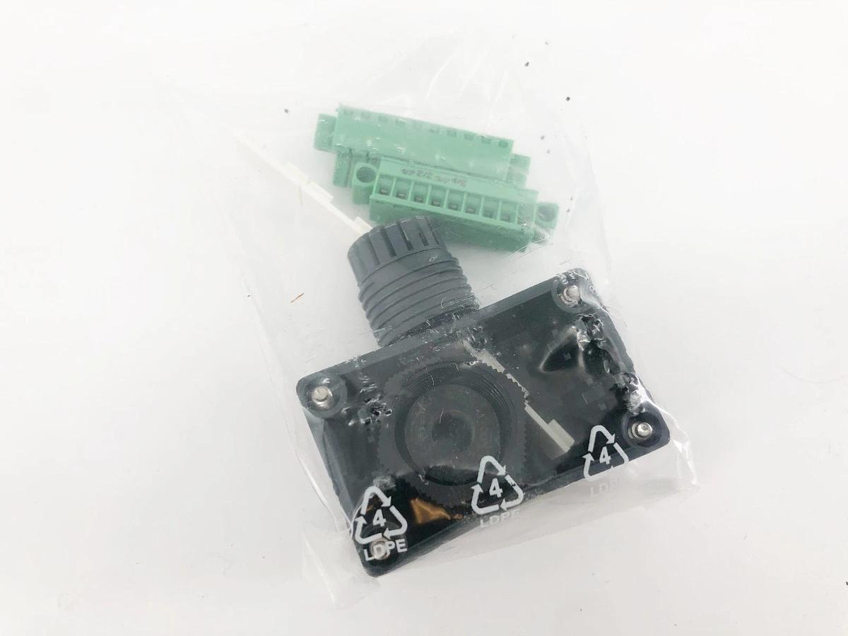 New Phoenix Contact 1452819 Distributor Box SACB-4/8-L-C SCO P