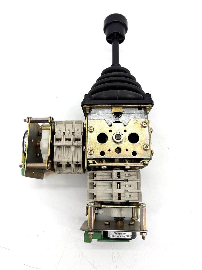 Used Gessmann VV64 2-Axis Joystick Controller Spring Returns to Center 6A 250V