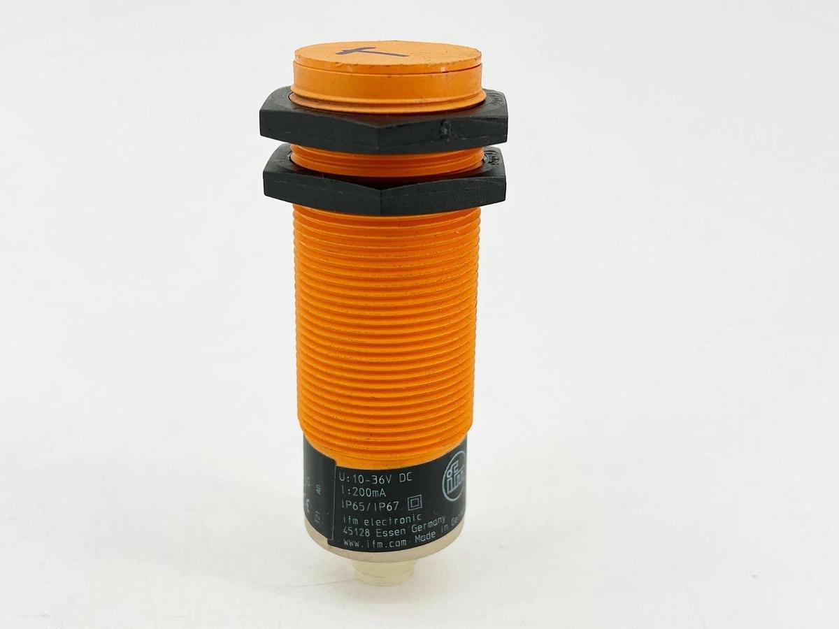 New IFM KI5083 Capacitive Sensor 36VDC 200mA 10Hz 20mm Sensing Range - No Box