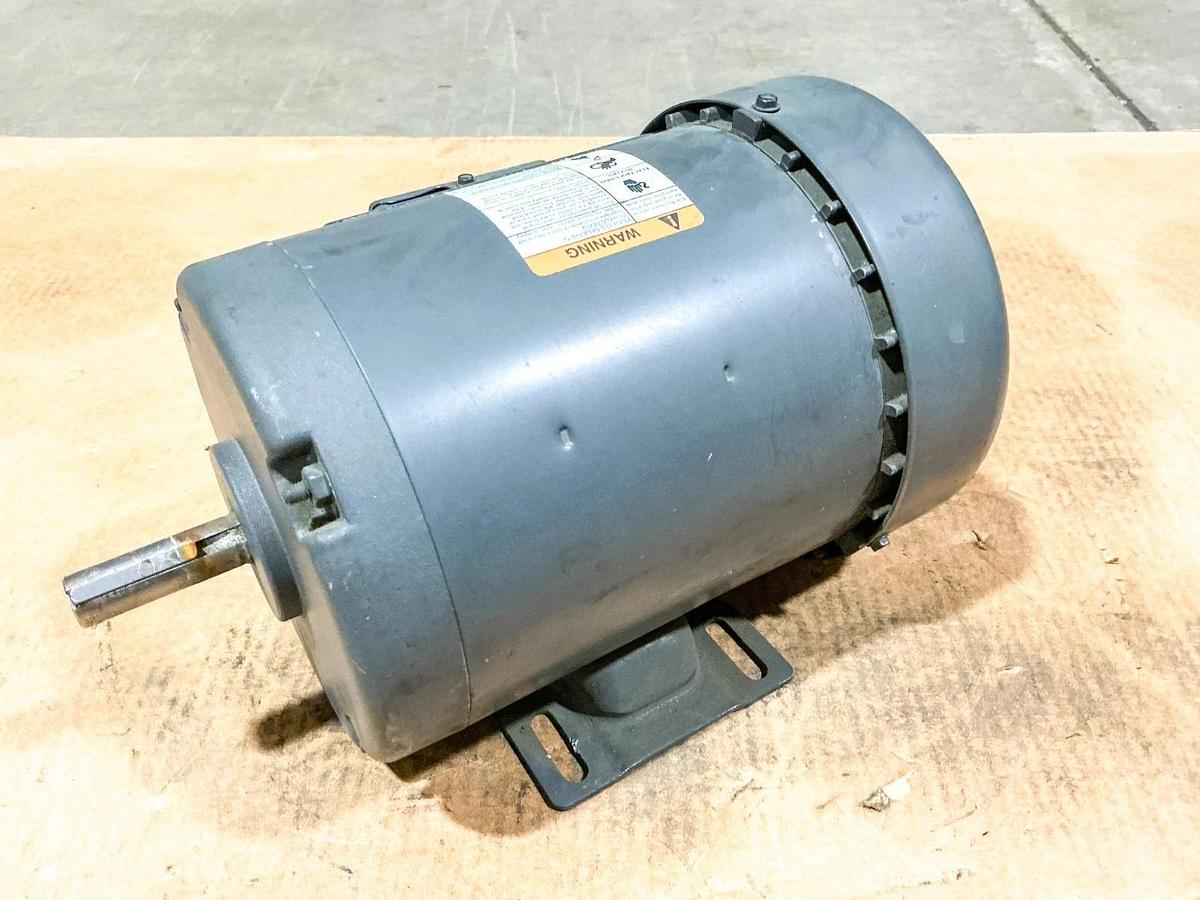 Used Dayton 2N866Q Electric Motor 3PH 440V 3/4HP 1725RPM