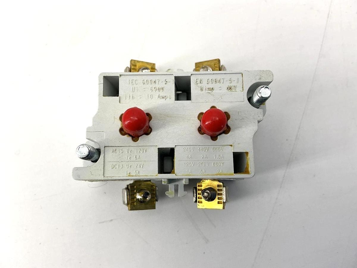 Lot of 2 New Eaton 10250T3 Ser D2 Contact Block 2NC 10A 600V