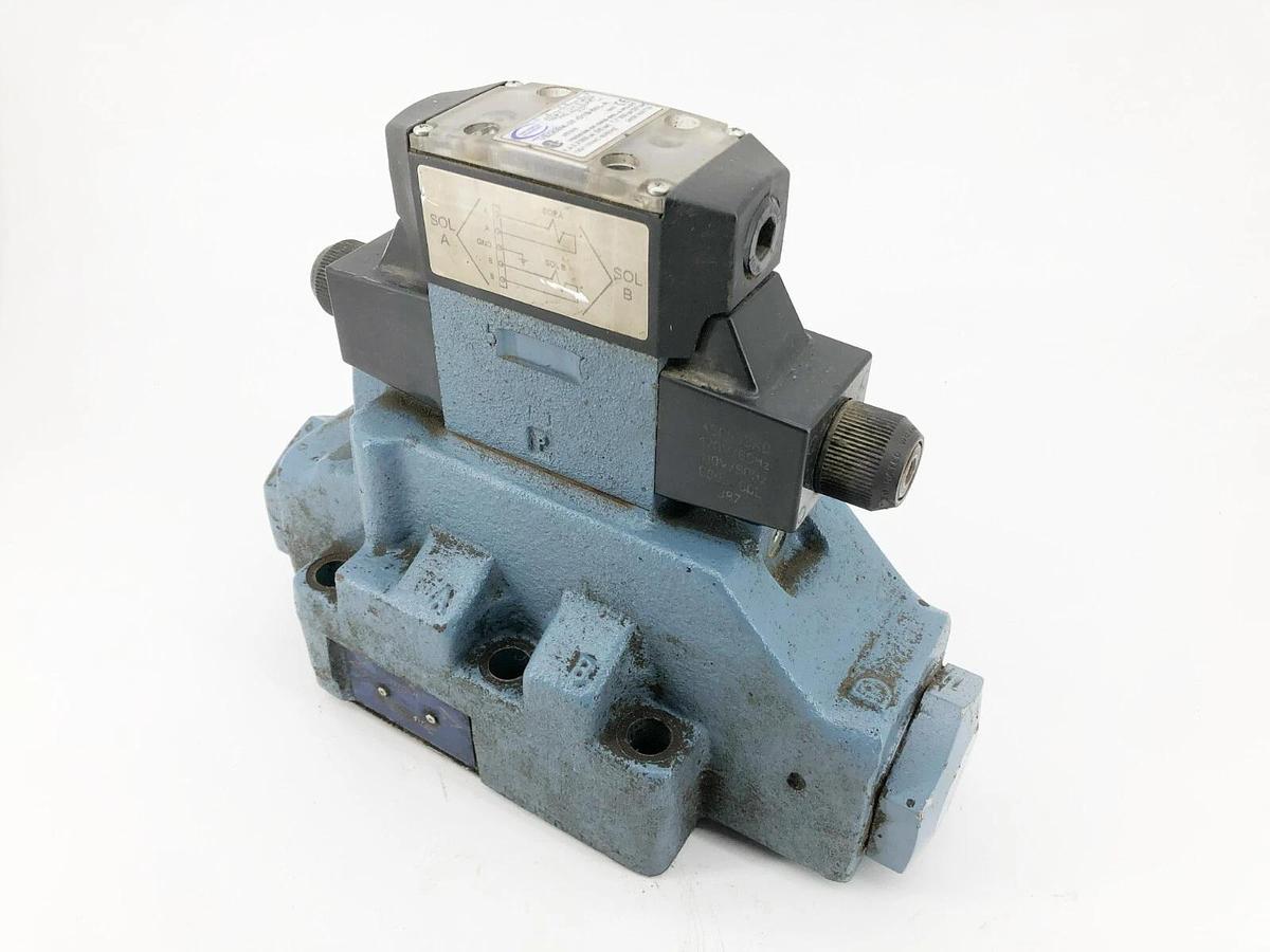 Used Continental Hydraulics VSD08M-3F-G1B-60L-A Directional Valve 120/110VAC 3000psi