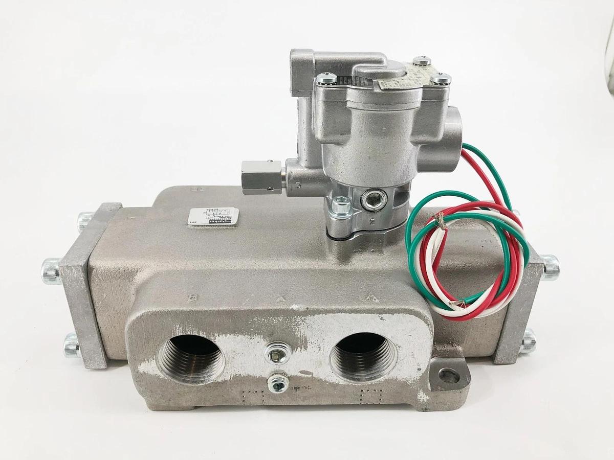 New Parker L7058360249 Solenoid Air Control Valve 24VDC 1" 2-Pos. K025303549