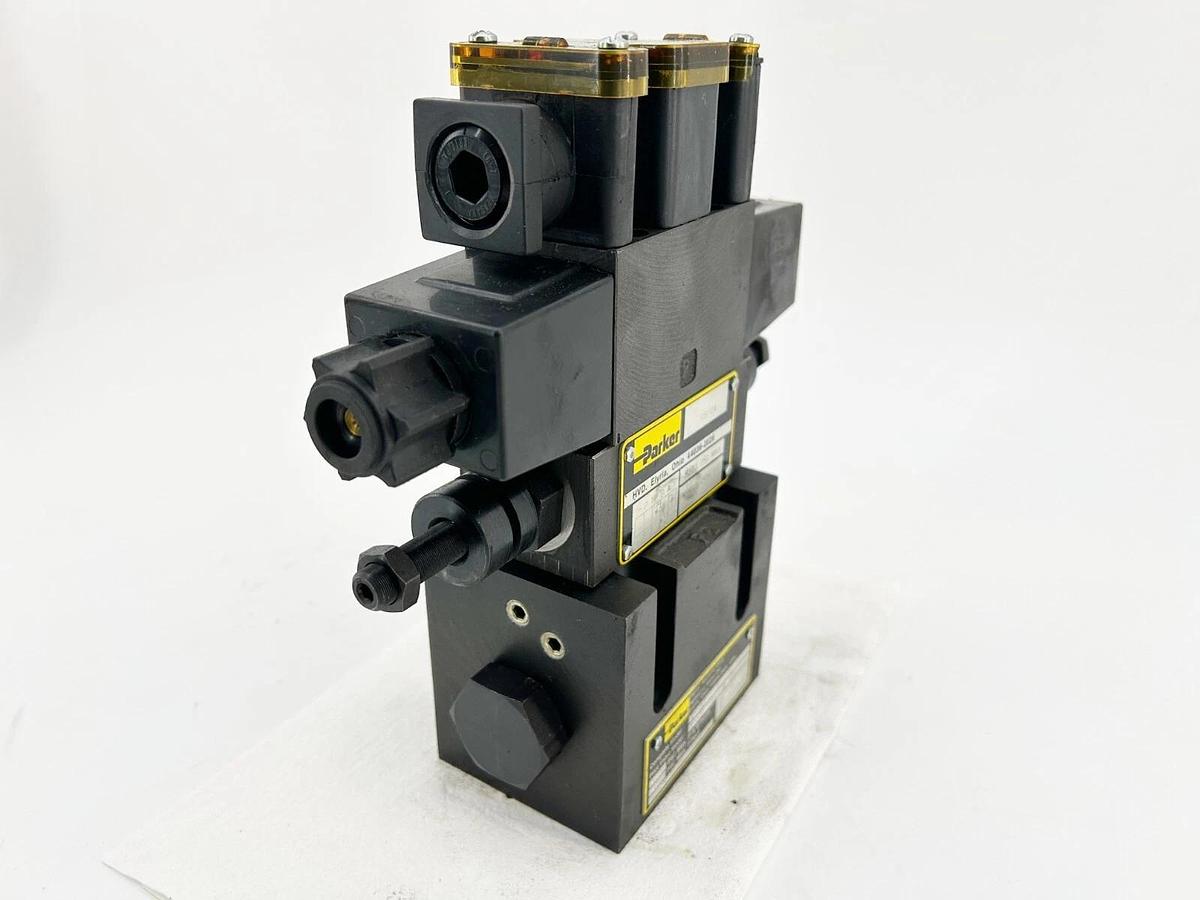 New Parker D31VW020D4NYC3G 82 Hydraulic Valve 5000PSI 0.58A 120V - No Box