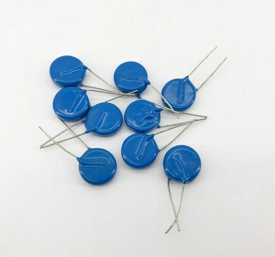 Lot of 9 New EPCOS S20K625K1 Varistors 1KV 10KA 625V B72220P3621K101