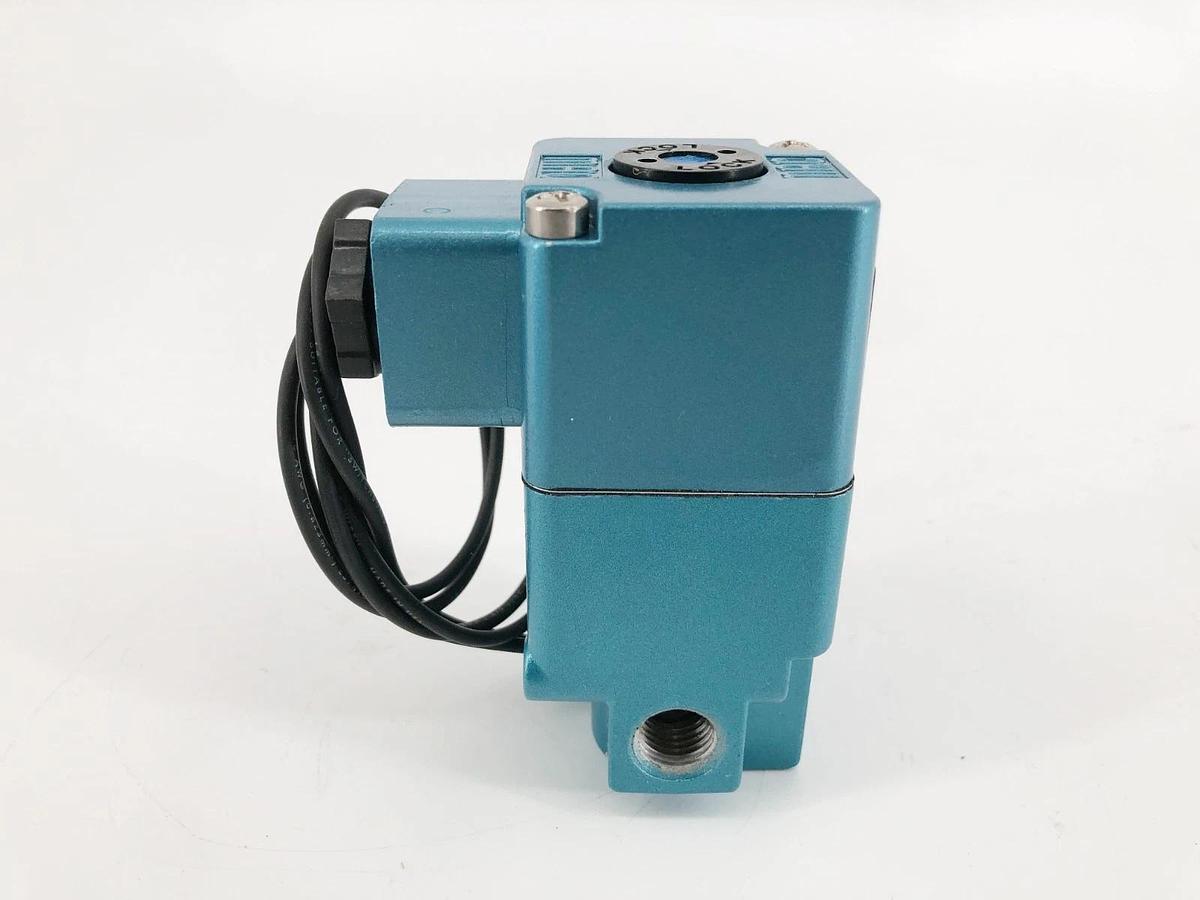 New MAC Valves 225B-110CCAA Solenoid Valve 110/120V 3/2-Way