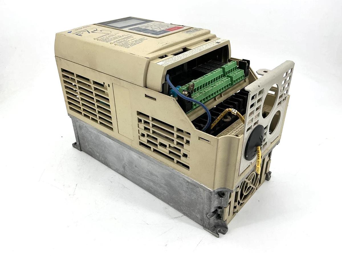 Used Yaskawa CIMR-F7U43P7 Varispeed AC Inverter Drive 3PH 7.6A 380-480VAC 50/60HZ