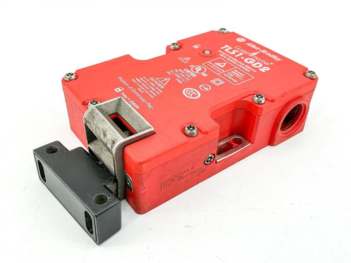 Used Allen Bradley 440G-T27169 Guardmaster Safety Interlock Switch 24VAC/DC TLS1-GD2