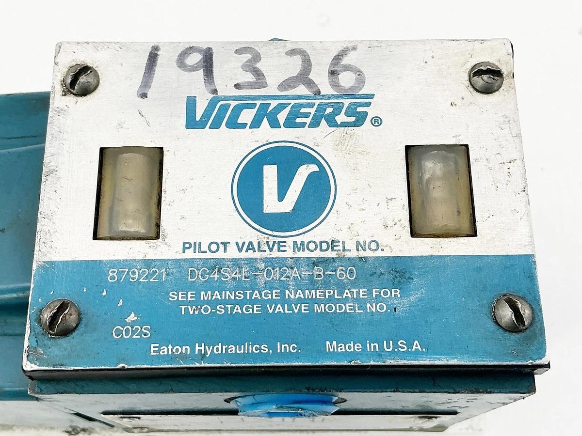 New Vickers DG4S4L-012A-B-60 Pilot Valve 110/120V 50/60Hz 20GPM 879221 - No Box