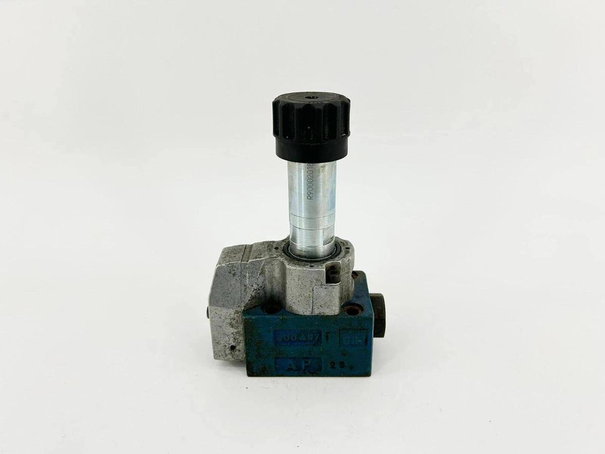 Used Rexroth R900566289 Directional Poppet Valve, 24VDC, M-3SEW6U36/630MG24N9K4