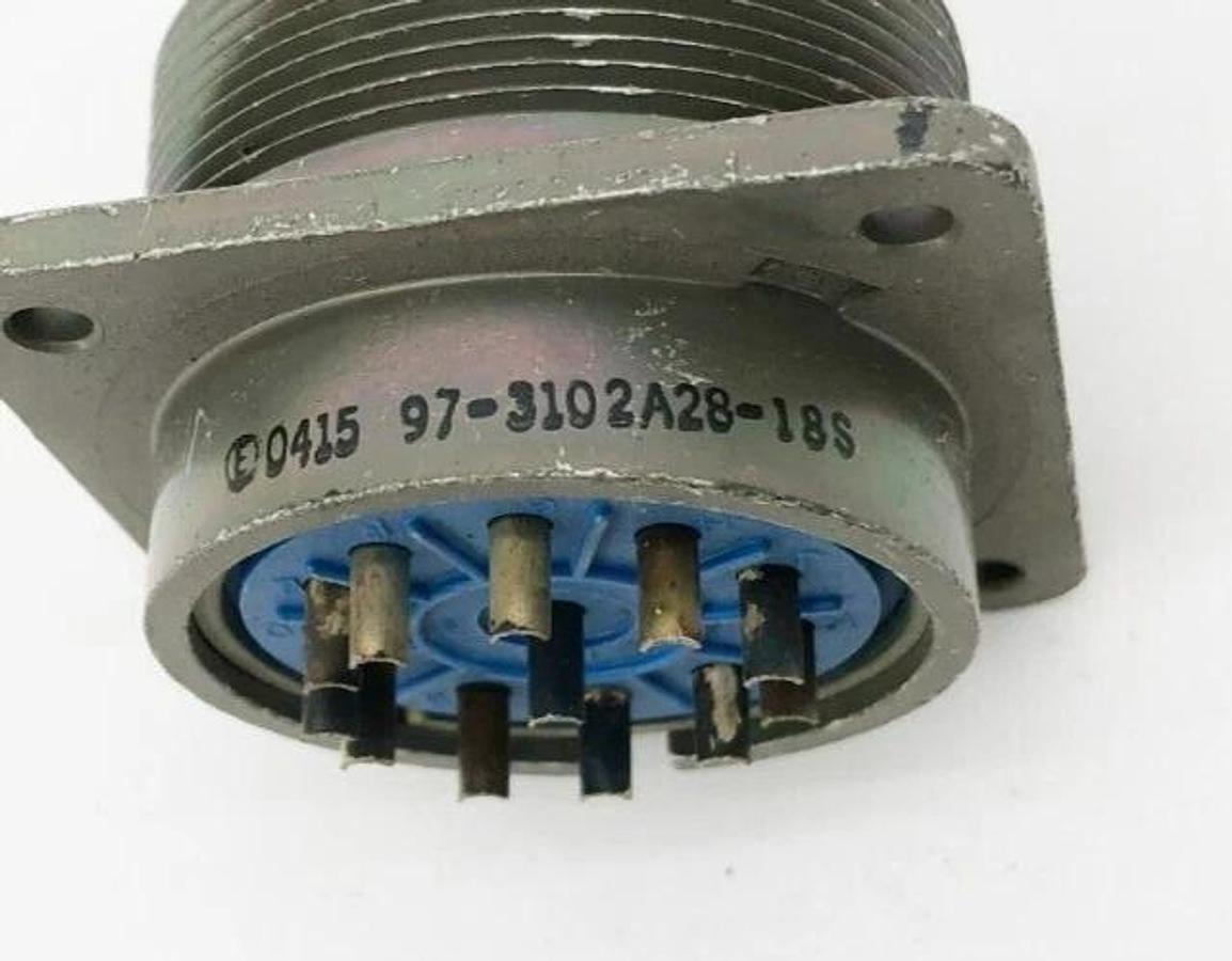 New Amphenol 97-3102A28-18S Circular Connector Receptacle 12 Position