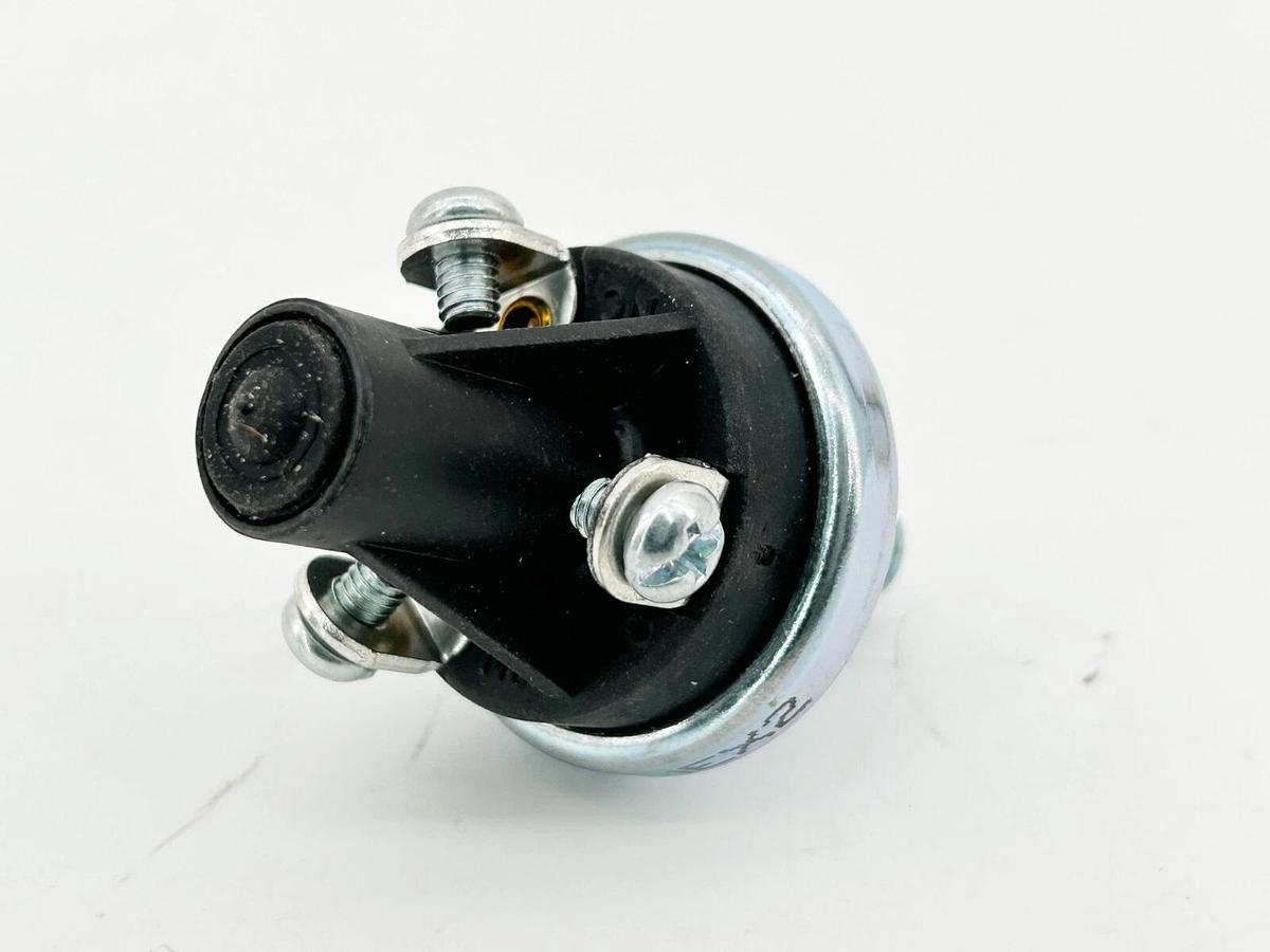 New Honeywell 76073-30-D Pressure Switch 30 PSI