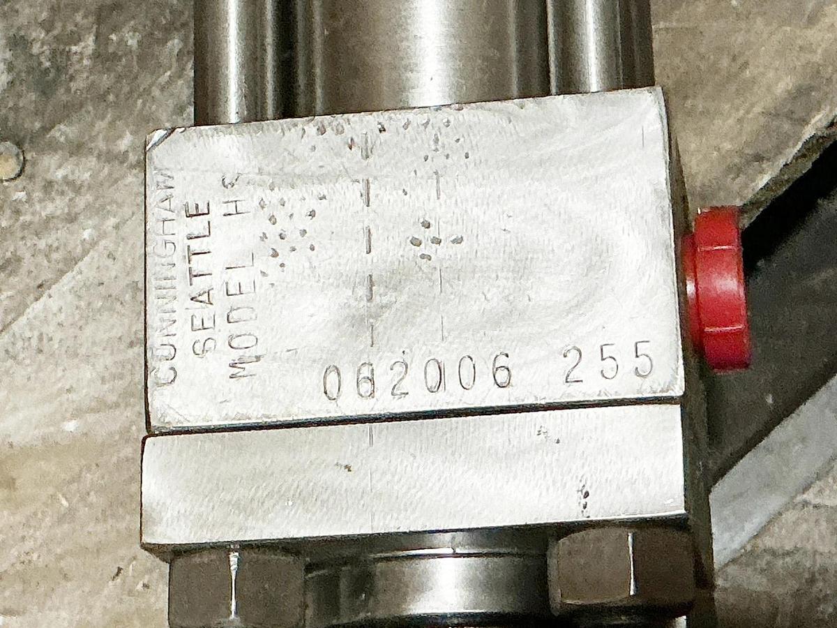 Used Cunningham Kaman H28151 Pneumatic Cylinder Model HS 062006 255