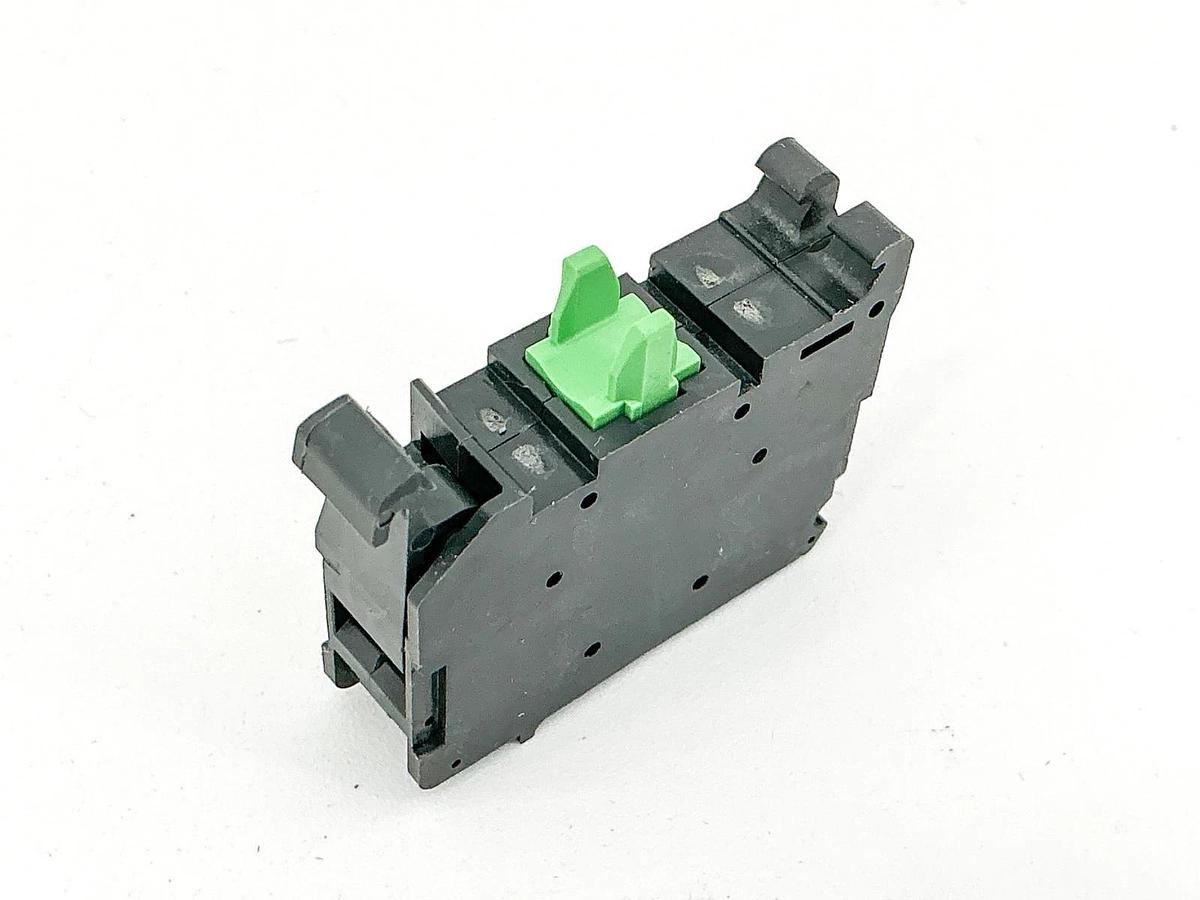 New Lot of 6 Allen Bradley 800F-X10 Contact Block 690V 10A Ser.A -No Box