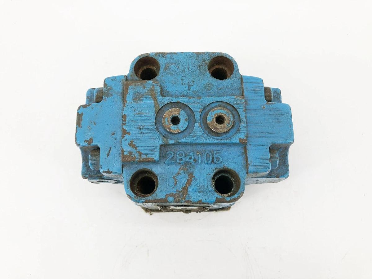 Used Vickers 4CG 03 A 21 Pilot Operated Check Valve 626499
