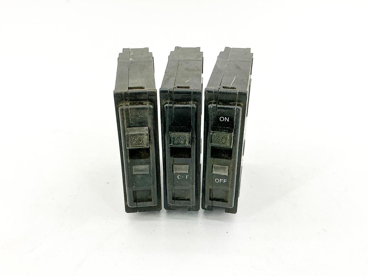 Used Lot of 3 Square D QO130 Circuit Breaker 30A 240V 1P Type QO