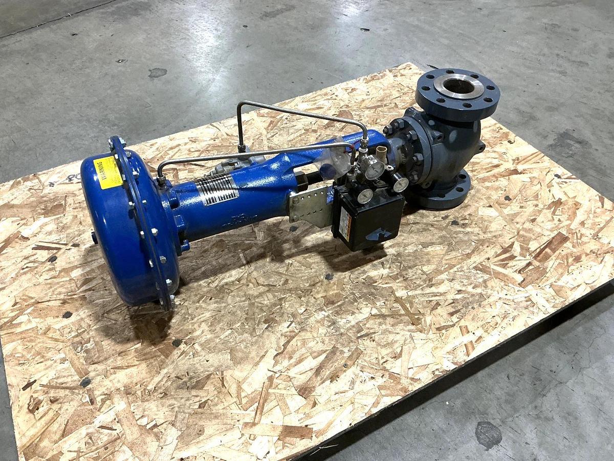 New Dyna-Flo DFC Actuator Size 2105 Travel 1-1/2 6-30PSI Body Type-360 Size 3