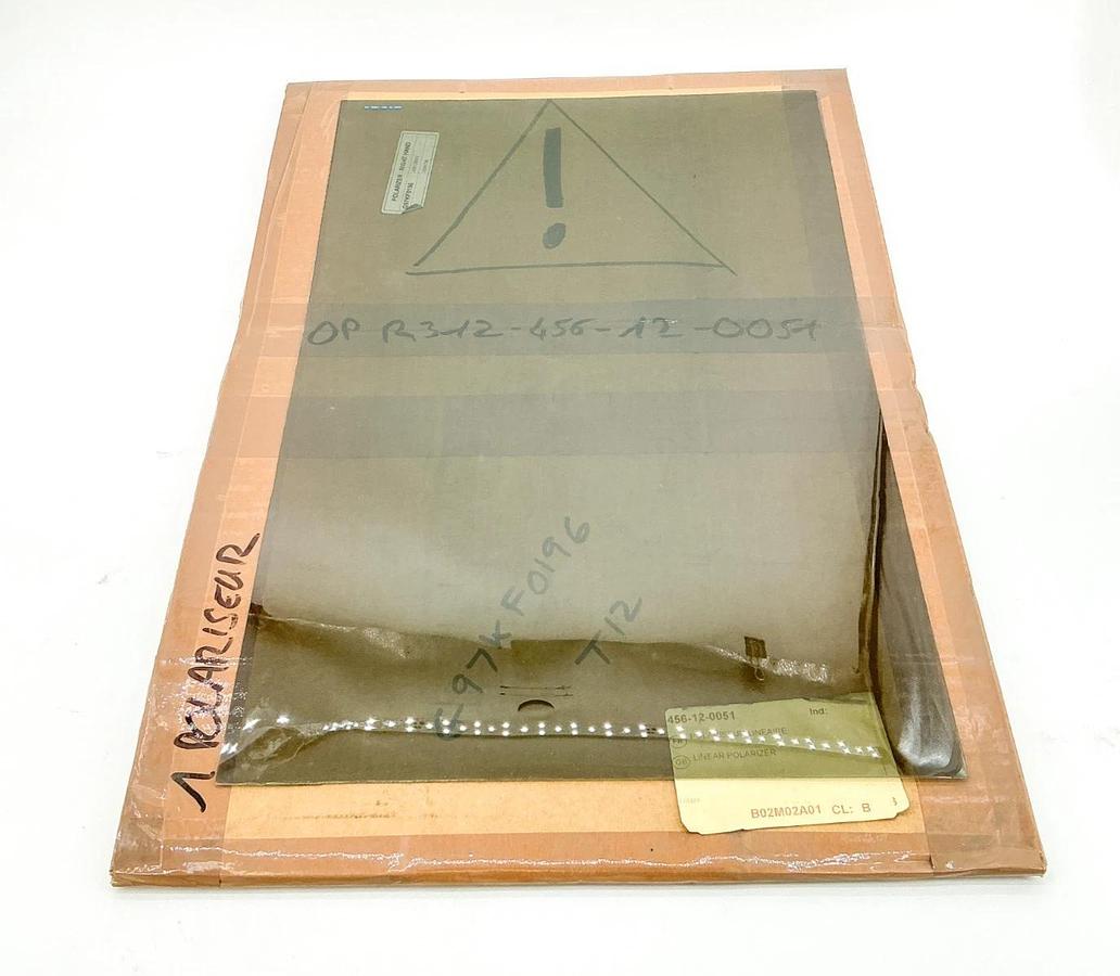 New Oerlikon Balzers Optics 456-12-0051 Linear Polarizer Sheet 23.5" L 14-1/4"W