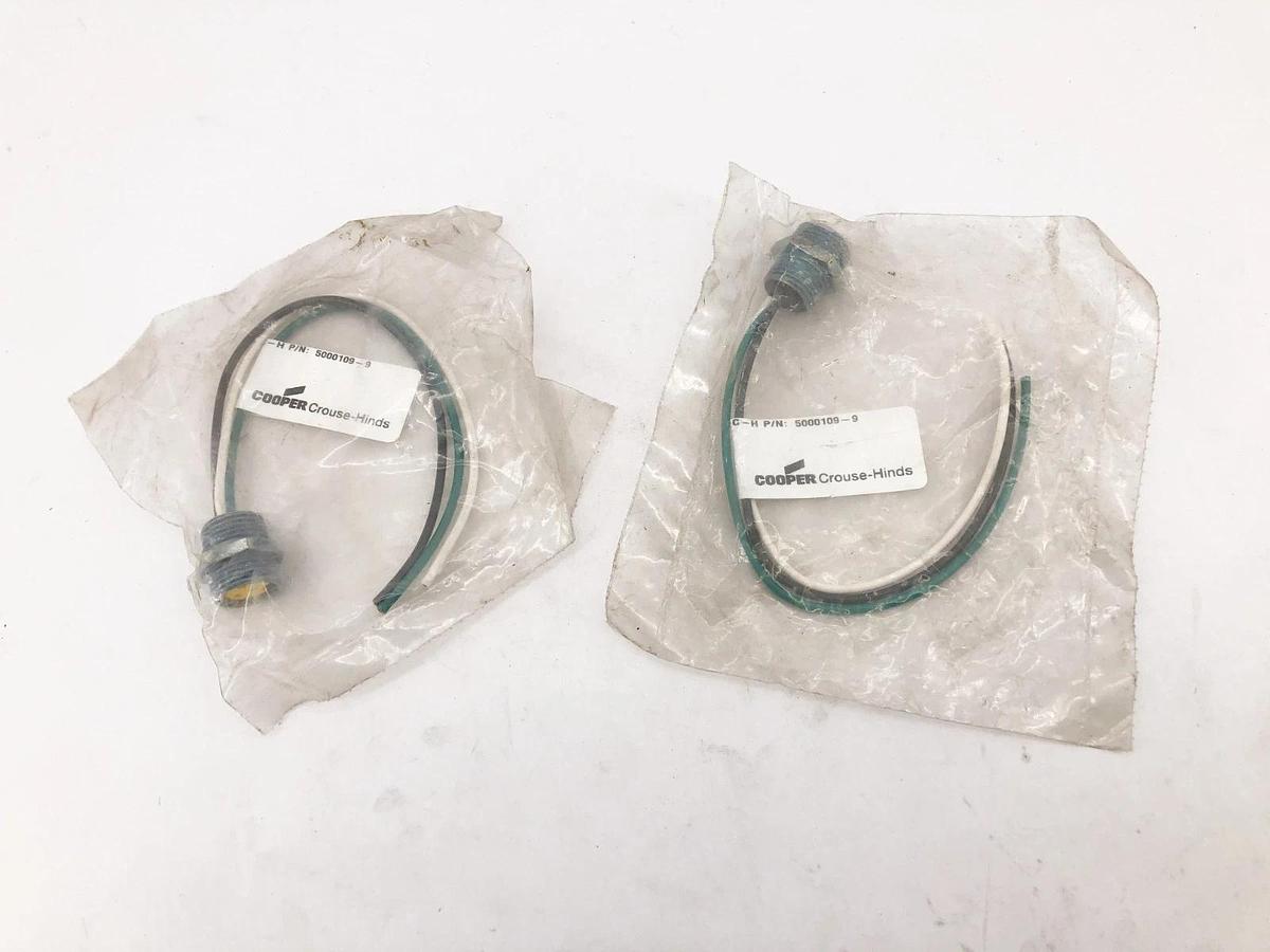 Lot of 2 New Cooper Crouse-Hinds 5000109-9 Cordsets 3-Pole