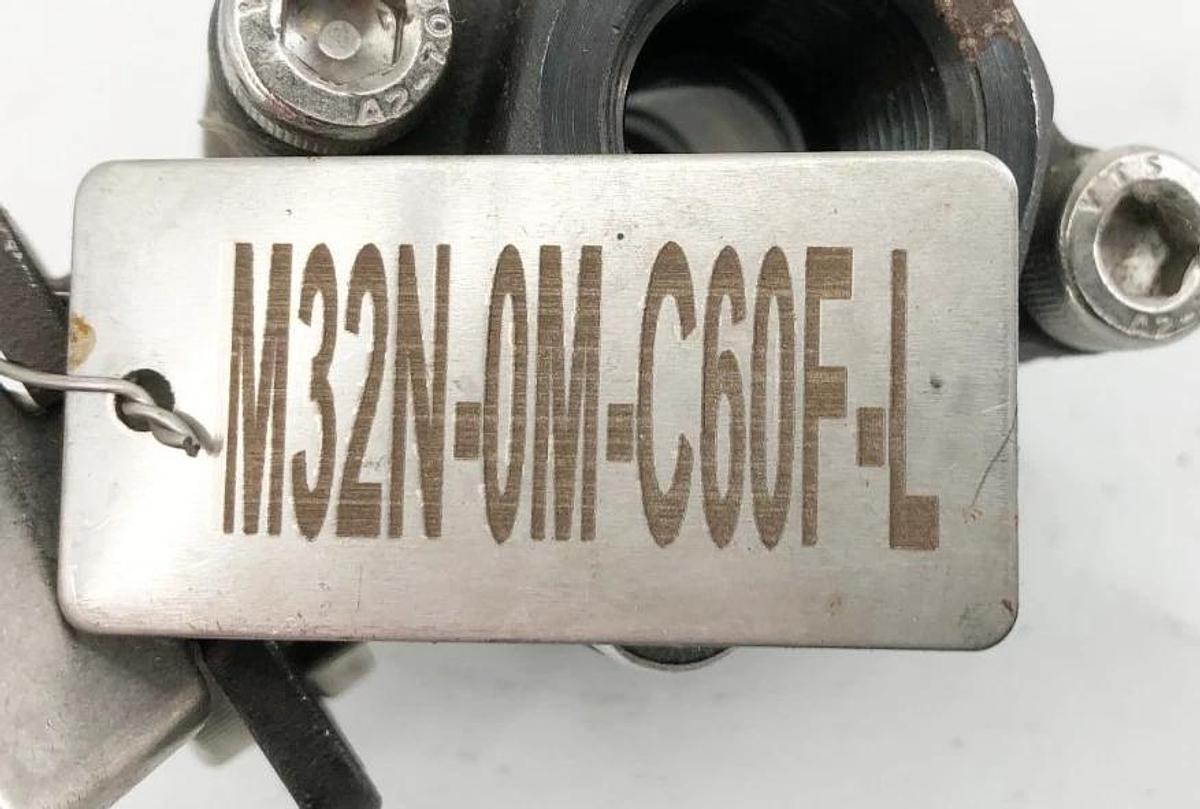 New Sesto Valves M32N-0M-C60F-L Ball Valve 1/2" 2000WOG B16.34 - No Box