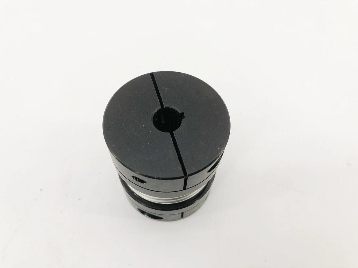 New Ruland BCK26-10-6-A Bellows Coupling Clamp 5/8 X 3/8 Bores 1-5/8 OD
