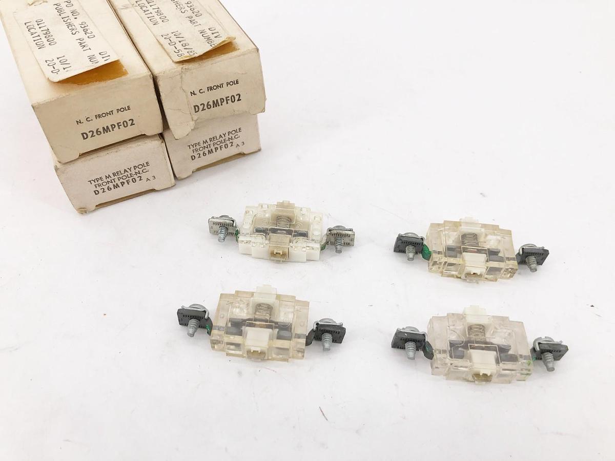 Lot of 4 New Cutler-Hammer D26MPF02 Front Pole Contact Cartridges