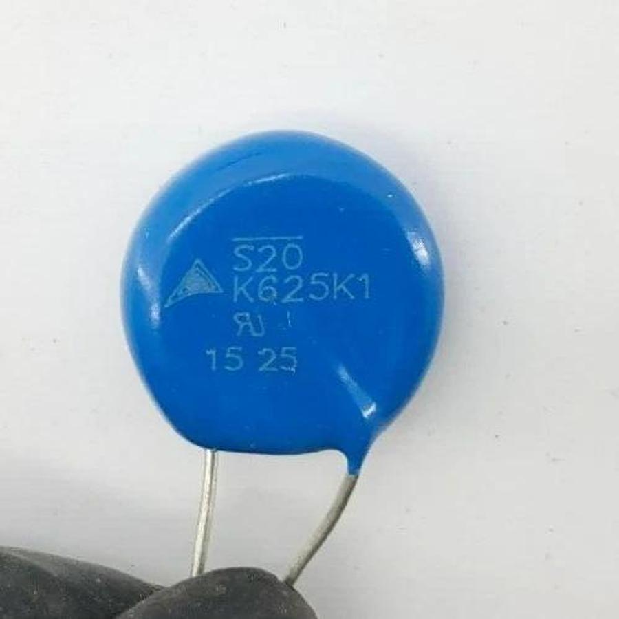 Lot of 9 New EPCOS S20K625K1 Varistors 1KV 10KA 625V B72220P3621K101