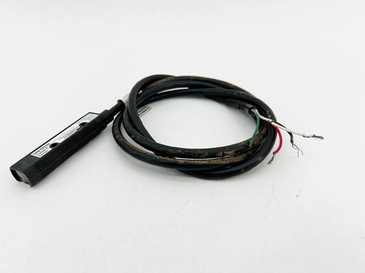 Used Cutler Hammer 13102A6517 Diffuse Reflective Sensor 250MA 10-30VDC 6' Cable