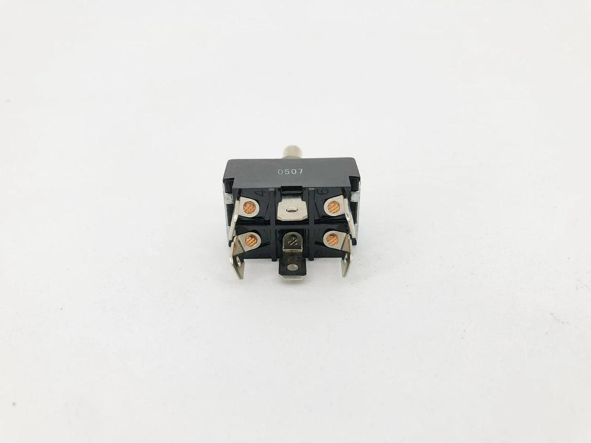 New Hubbell HBL223SPMM On / Off Toggle Switch 20A 125VAC