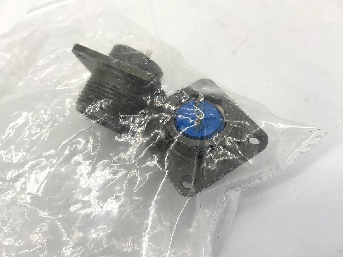 Lot of 2 New Amphenol 97-3102A14S-9PX Connector Receptacle Male 2-Pin