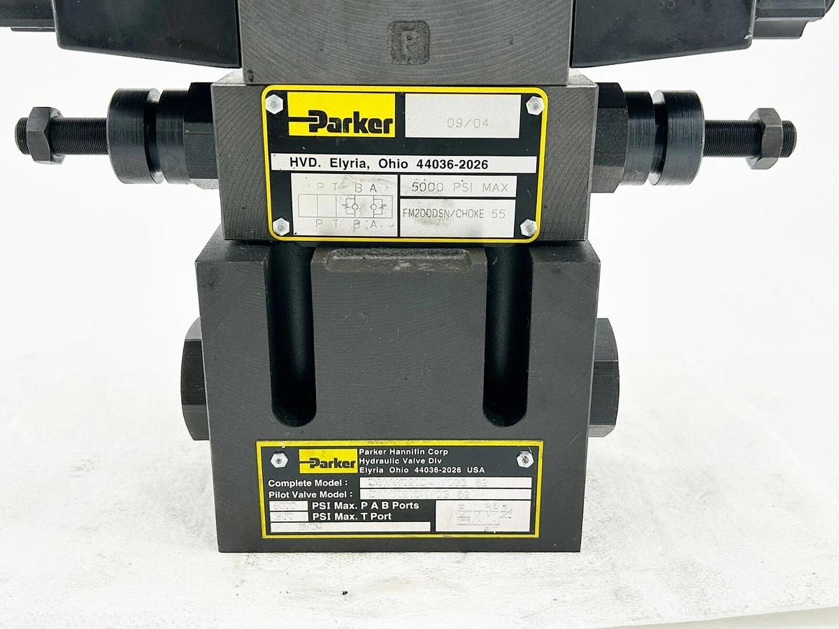 New Parker D31VW020D4NYC3G 82 Hydraulic Valve 5000PSI 0.58A 120V - No Box