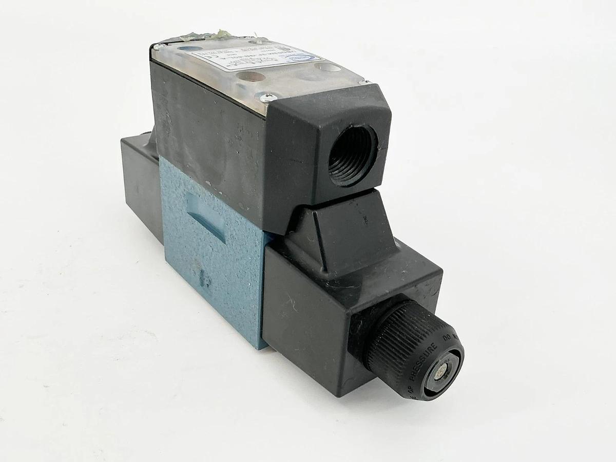 Continental Hydraulics VSD03M-3F-GB-60L-A Solenoid Valve 5000PSI 110/120V 26W -