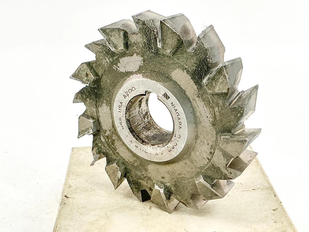 Used Niagara Cutter LLC. S4131HHSUNC Staggered Tooth Side Mill Cutter 4X13/16X1