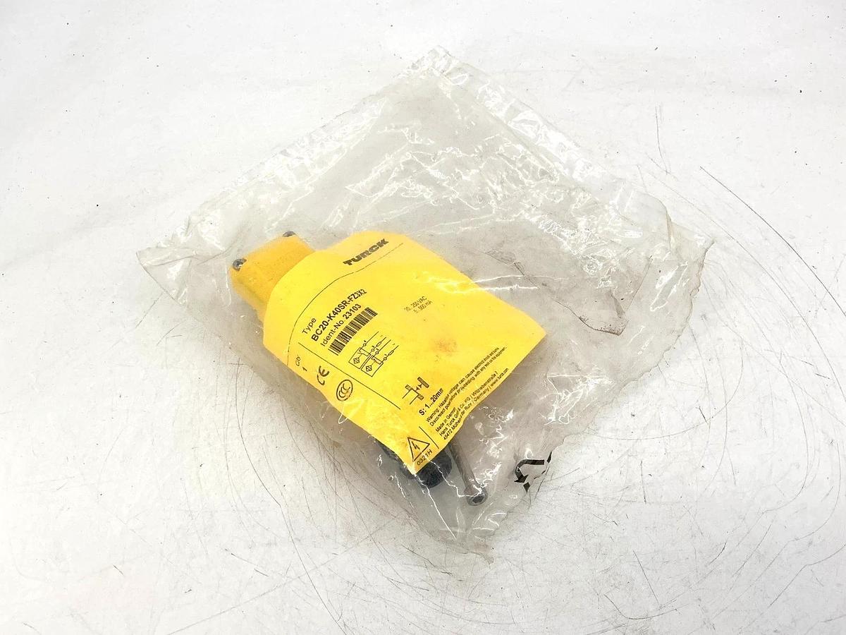New Turck BC20-K40SR-FZ3X2 Capacitive Prox Sensor 20-250VAC 23103 MISSING PARTS