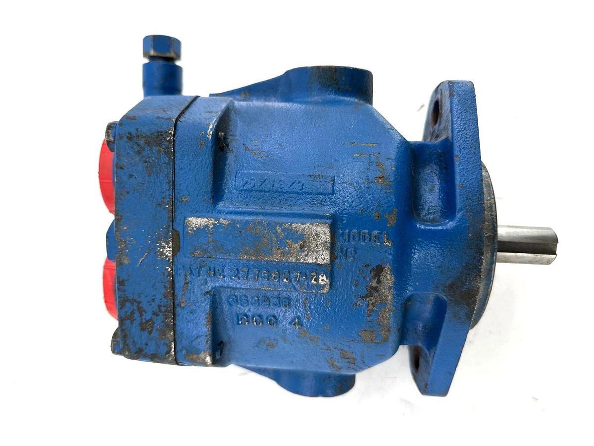 Used PVB15-LSY-31-CM11 Hydraulic Piston Pump 353936 0.88 OD - No Box